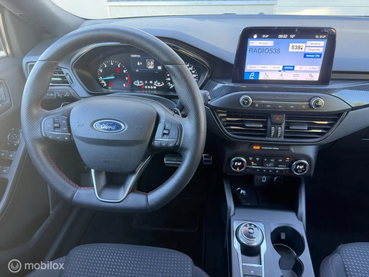 1.0 EcoBoost ST Line Automaat 2019 / Camera / Stoelverwarming / Carplay / 18inc / 2e eigenaar NAP