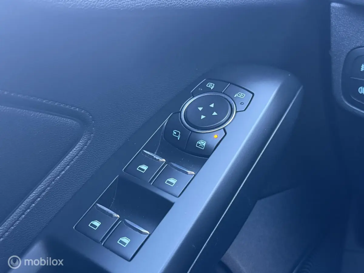 1.0 EcoBoost ST Line Automaat 2019 / Camera / Stoelverwarming / Carplay / 18inc / 2e eigenaar NAP