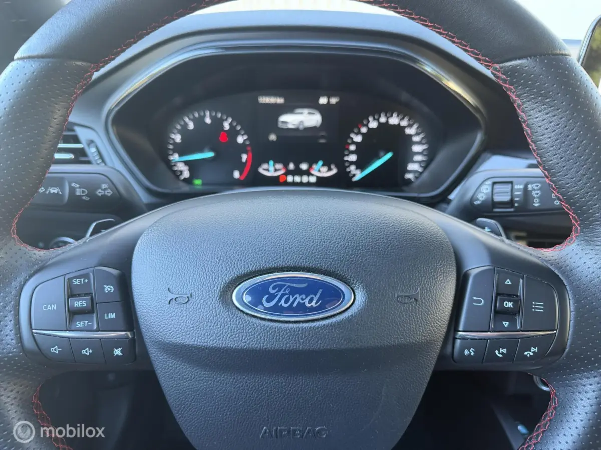 1.0 EcoBoost ST Line Automaat 2019 / Camera / Stoelverwarming / Carplay / 18inc / 2e eigenaar NAP