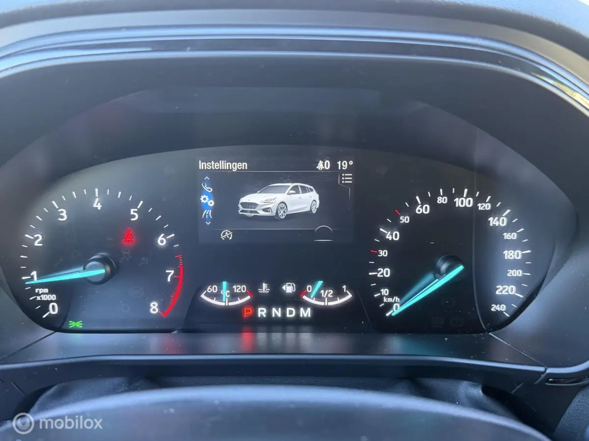 1.0 EcoBoost ST Line Automaat 2019 / Camera / Stoelverwarming / Carplay / 18inc / 2e eigenaar NAP