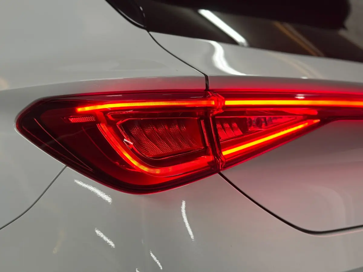 1.4 TSI FR eHybrid|Cam|Keyless|Memory|Sfeerv|Carplay