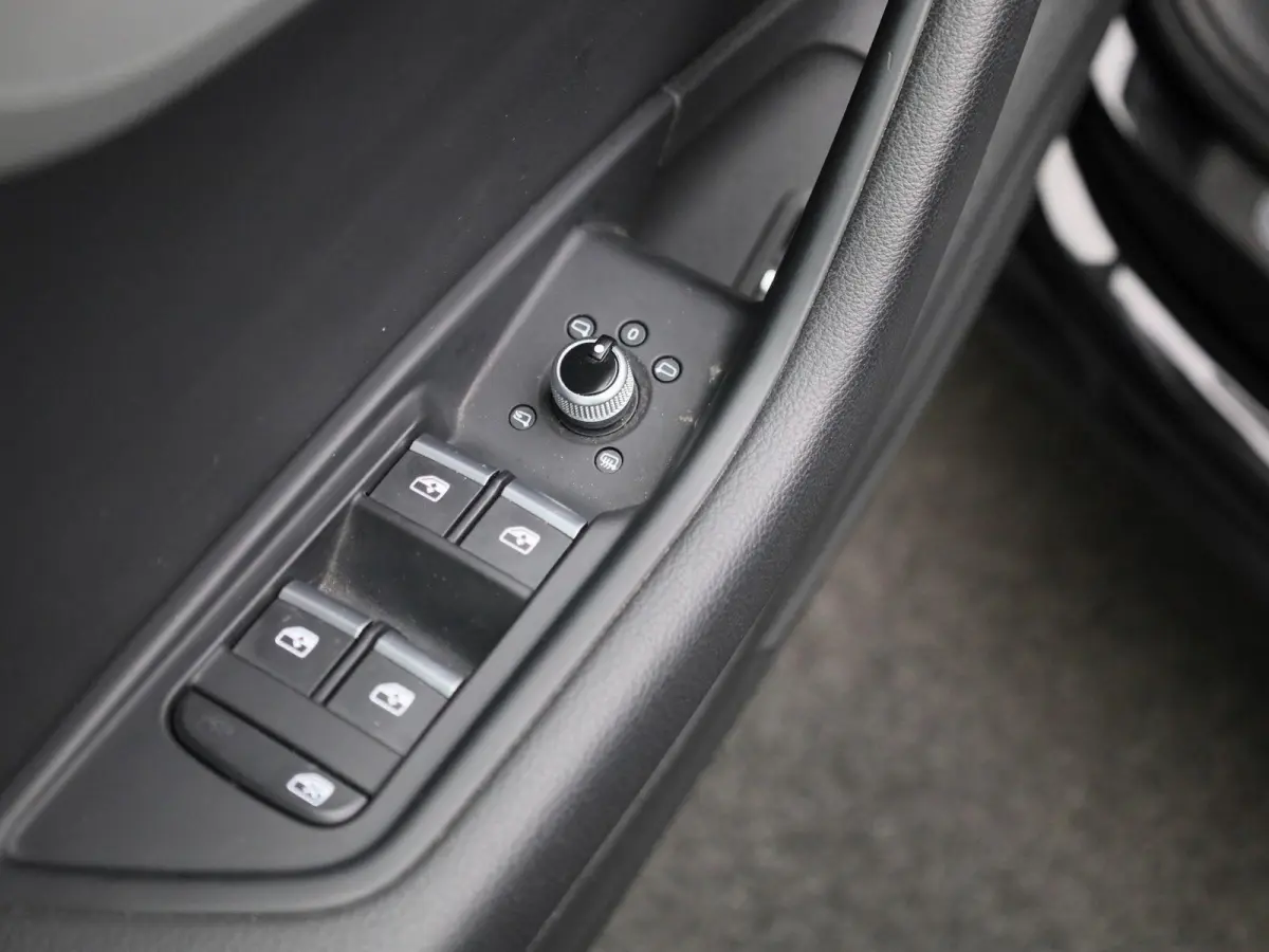 35 TFSI Business Edition | ACC | Achteruitrijcamera | Matrix LED | Lederen bekleding | Stoelverwarming | Virtual Cockpit |