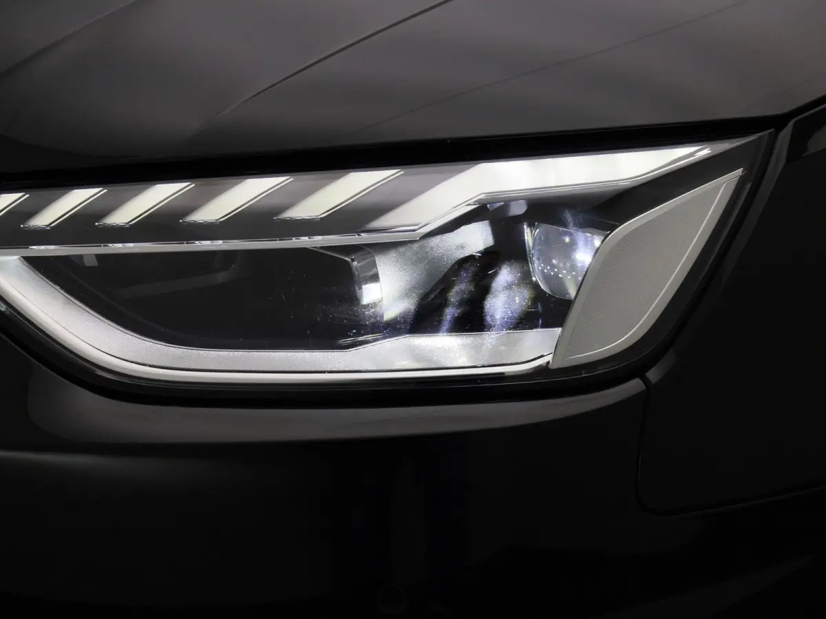 35 TFSI Business Edition | ACC | Achteruitrijcamera | Matrix LED | Lederen bekleding | Stoelverwarming | Virtual Cockpit |