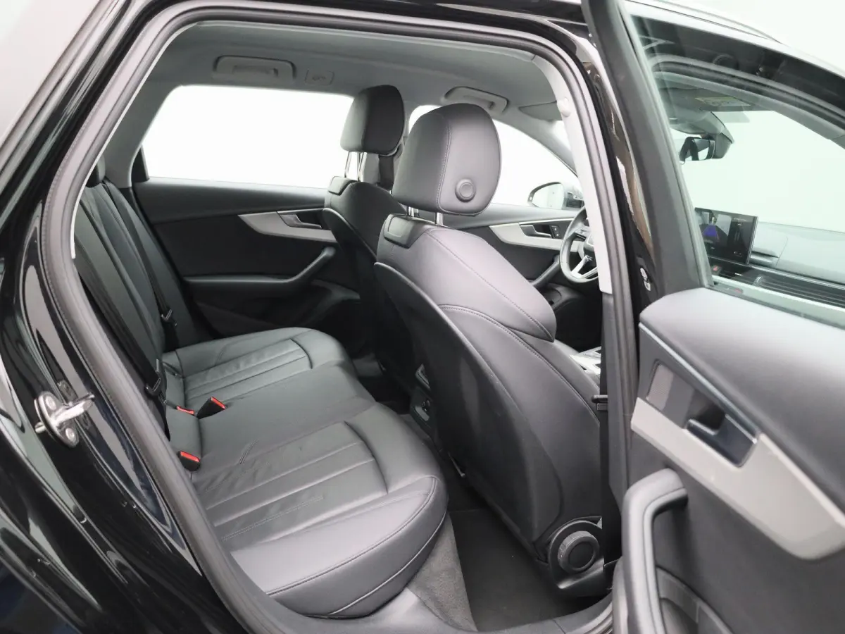 35 TFSI Business Edition | ACC | Achteruitrijcamera | Matrix LED | Lederen bekleding | Stoelverwarming | Virtual Cockpit |