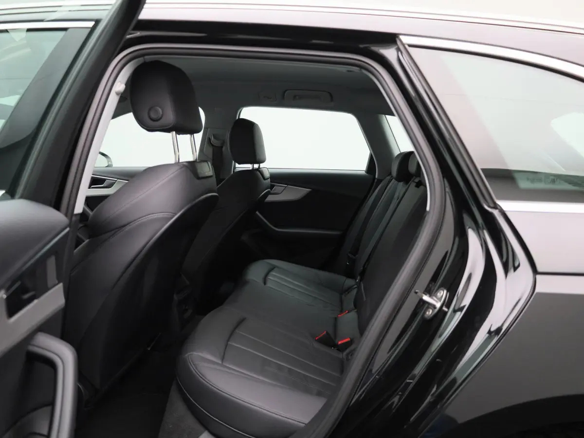 35 TFSI Business Edition | ACC | Achteruitrijcamera | Matrix LED | Lederen bekleding | Stoelverwarming | Virtual Cockpit |
