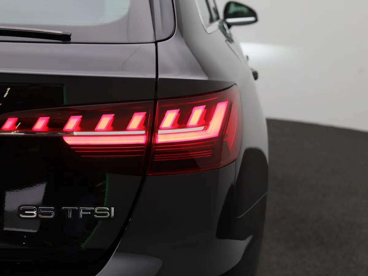 35 TFSI Business Edition | ACC | Achteruitrijcamera | Matrix LED | Lederen bekleding | Stoelverwarming | Virtual Cockpit |