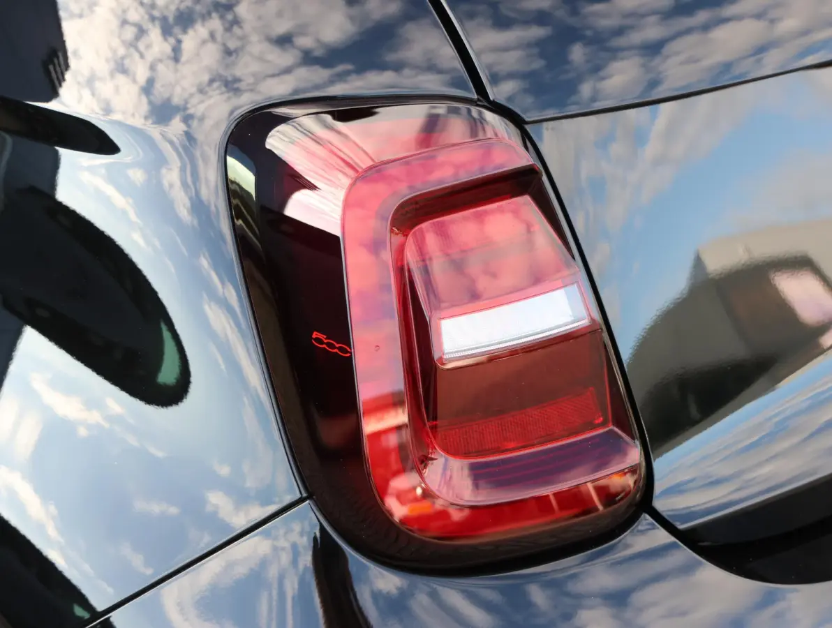 Icon 42 kWh 1e Eigenaar | Camera | Navigatie | Apple Carplay & Android Auto