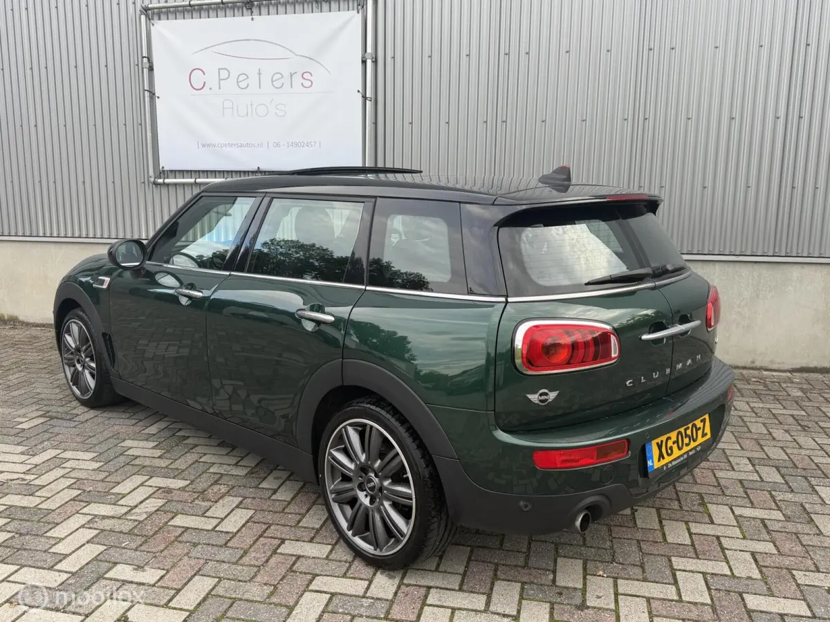 1.5 Cooper Chili Serious Business 2019 / Panodak / Carplay / Harman Kardon / Camera / Dealeronderhouden 1e eigenaar