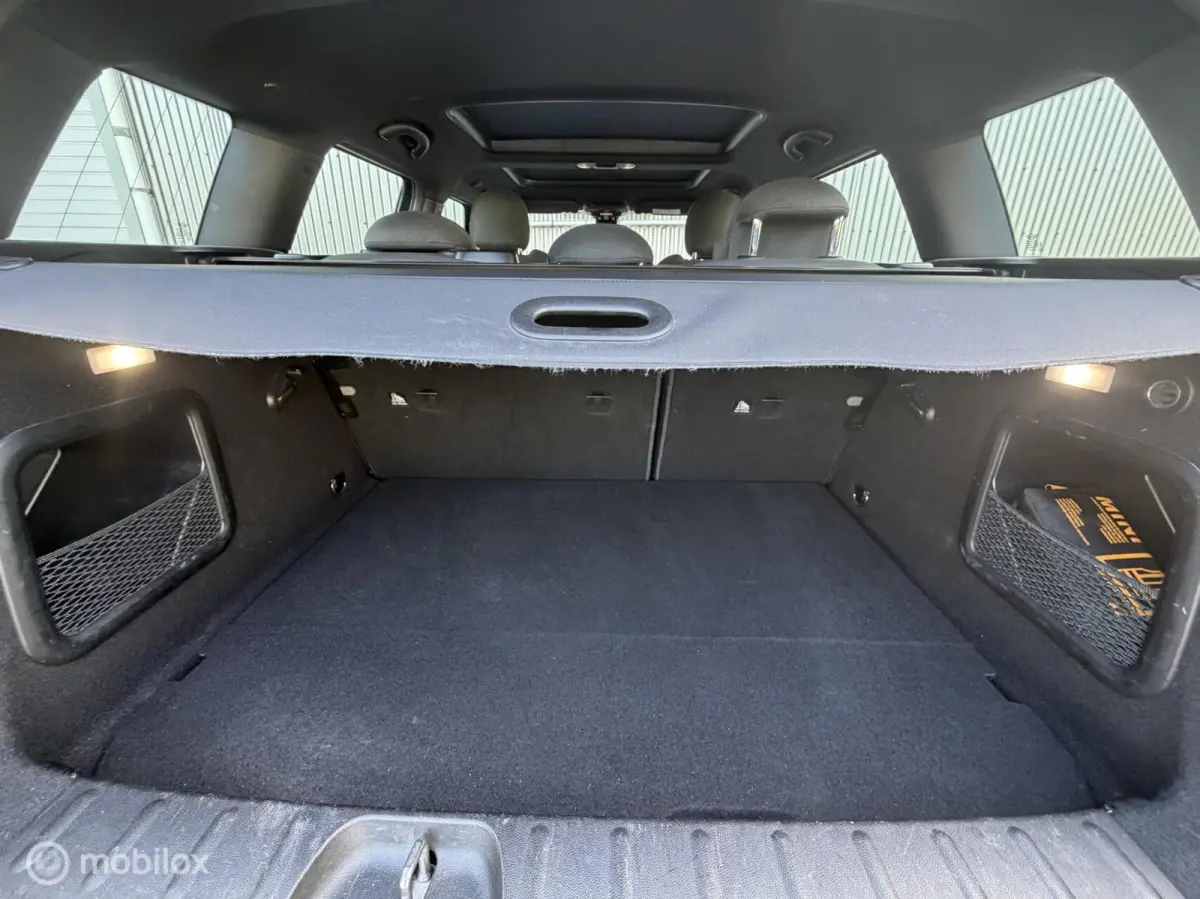 1.5 Cooper Chili Serious Business 2019 / Panodak / Carplay / Harman Kardon / Camera / Dealeronderhouden 1e eigenaar