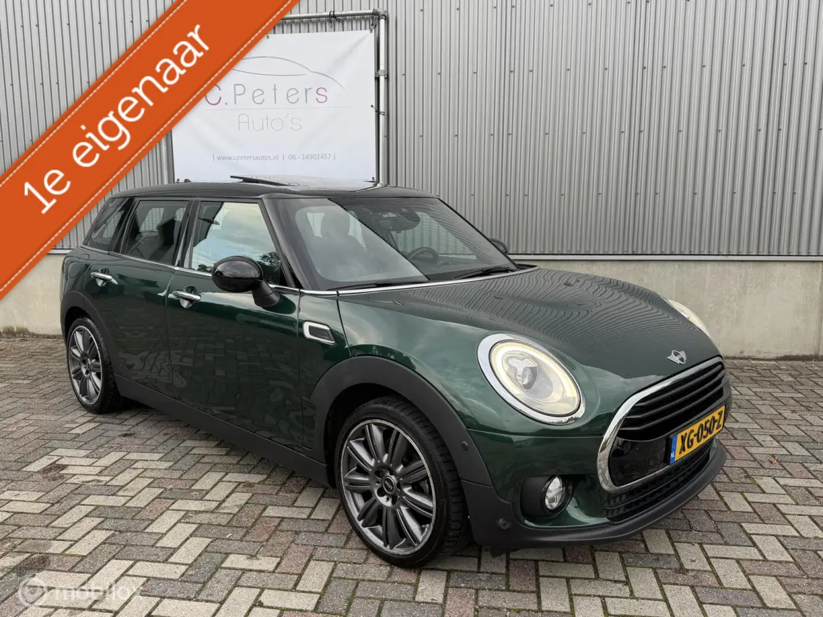 1.5 Cooper Chili Serious Business 2019 / Panodak / Carplay / Harman Kardon / Camera / Dealeronderhouden 1e eigenaar