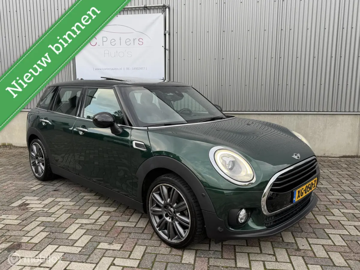 1.5 Cooper Chili Serious Business 2019 / Panodak / Carplay / Harman Kardon / Camera / Dealeronderhouden 1e eigenaar