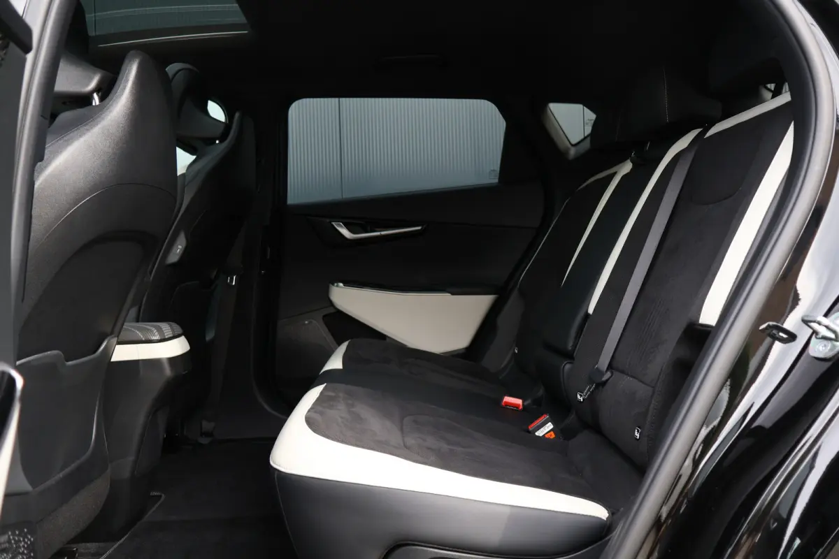 GT-Line AWD 77.4 kWh | Head-up | 360 Camera | Stoelverwarming V+A | Stoelventilatie | Adaptive Cruise | Elektrische achterklep | 20 Inch