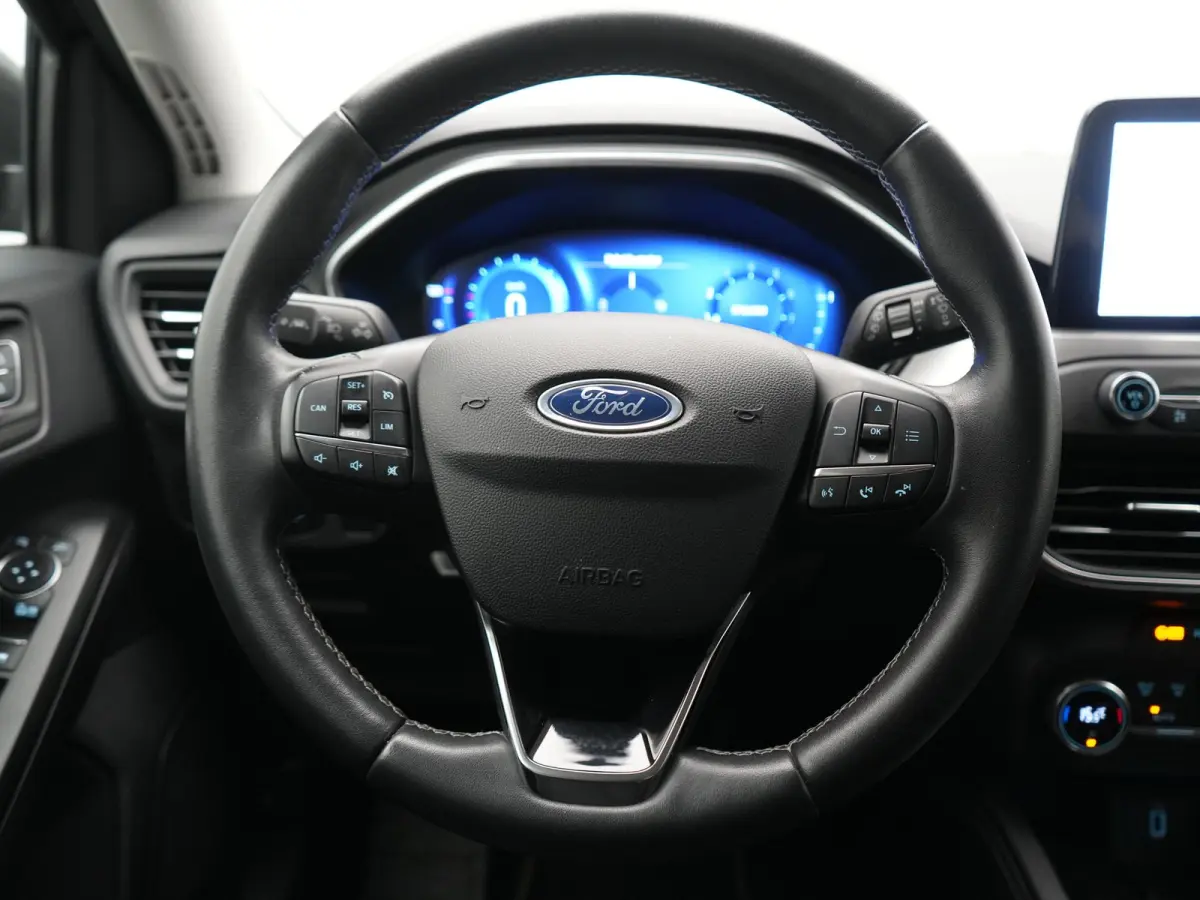 1.0 EcoBoost Hybrid Titanium Business 125pk | Camera | Apple Carplay | Keyless | Lane Assist | Elektrische Achterklep | Cruise Control | Virtual | Climate Control | Draadloze Telefoonlader |