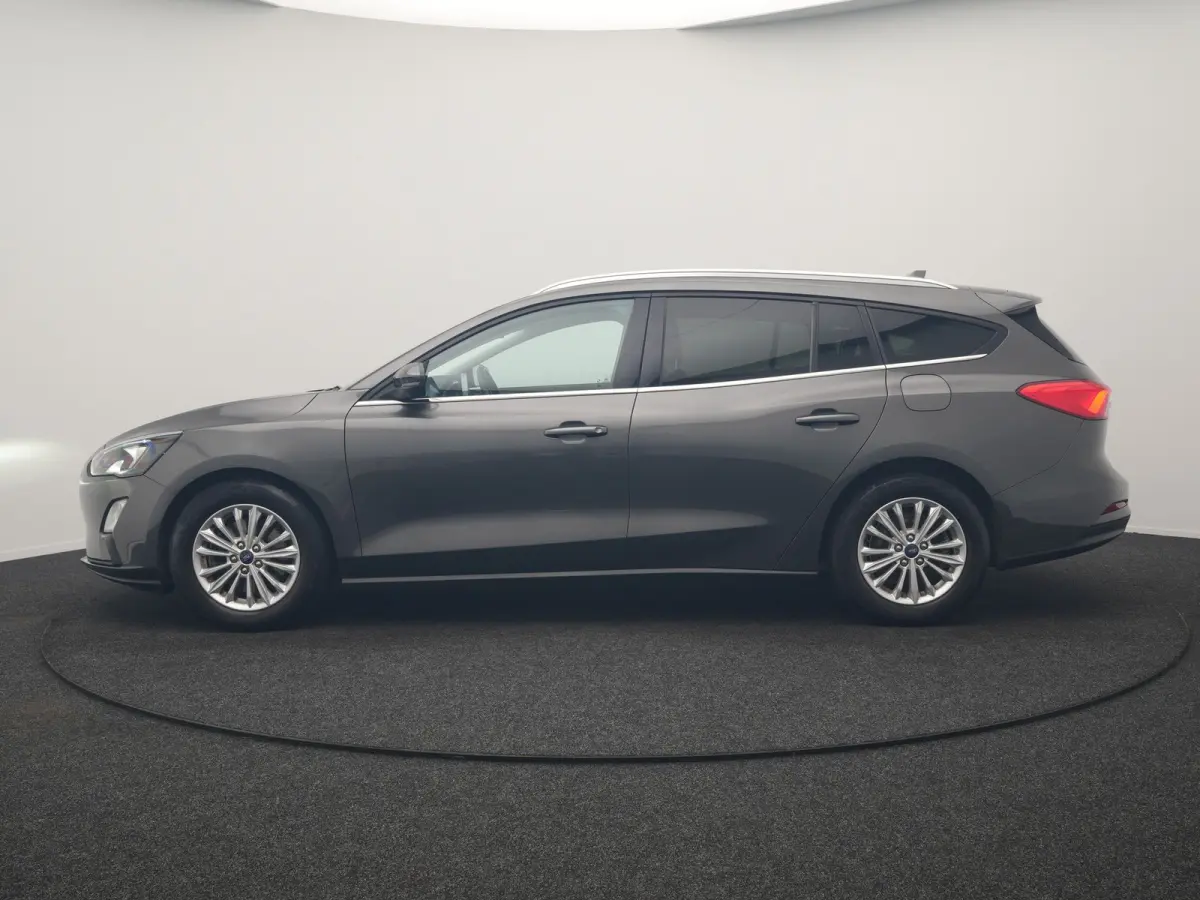 1.0 EcoBoost Hybrid Titanium Business 125pk | Camera | Apple Carplay | Keyless | Lane Assist | Elektrische Achterklep | Cruise Control | Virtual | Climate Control | Draadloze Telefoonlader |