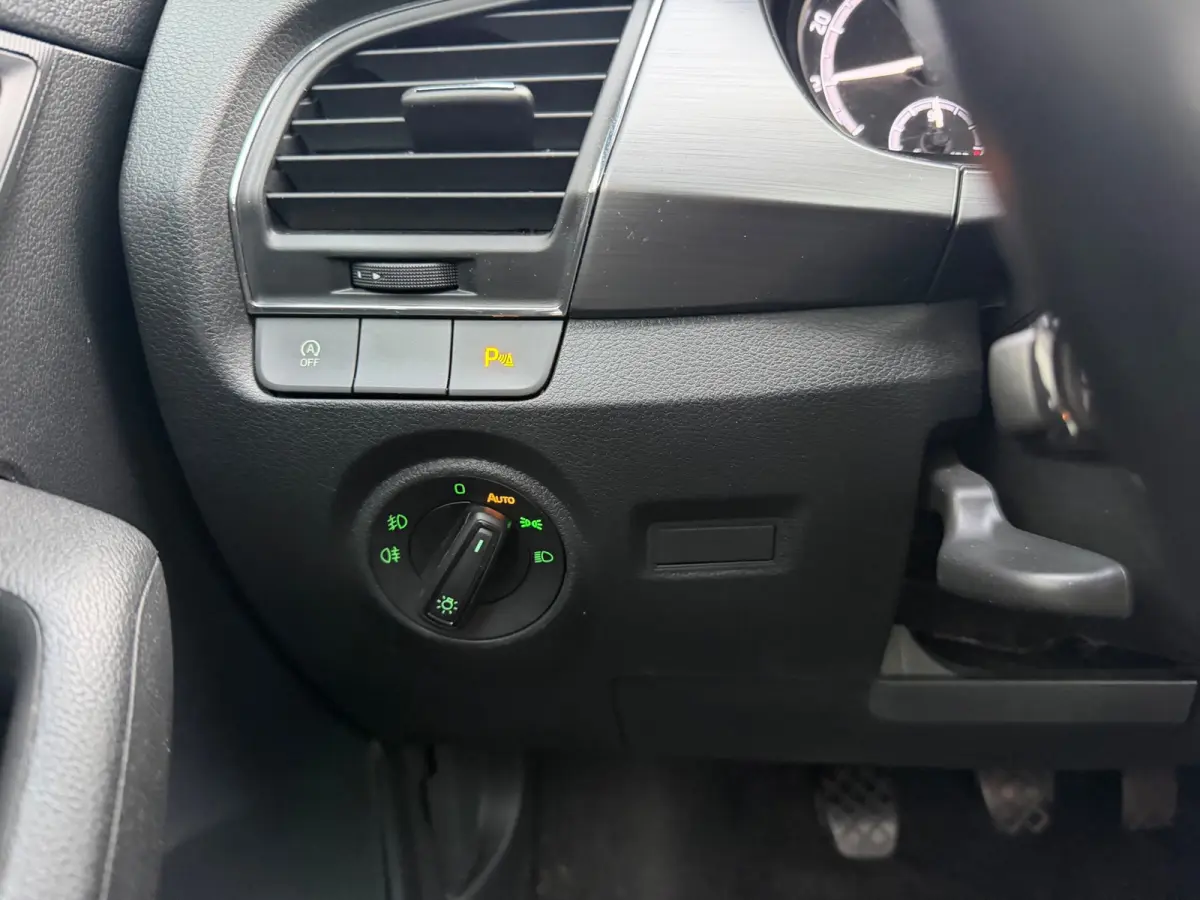 1.0 TSI Style PANORAMADAK.XEON-LED.ADAPTIEF.CLIMA!
