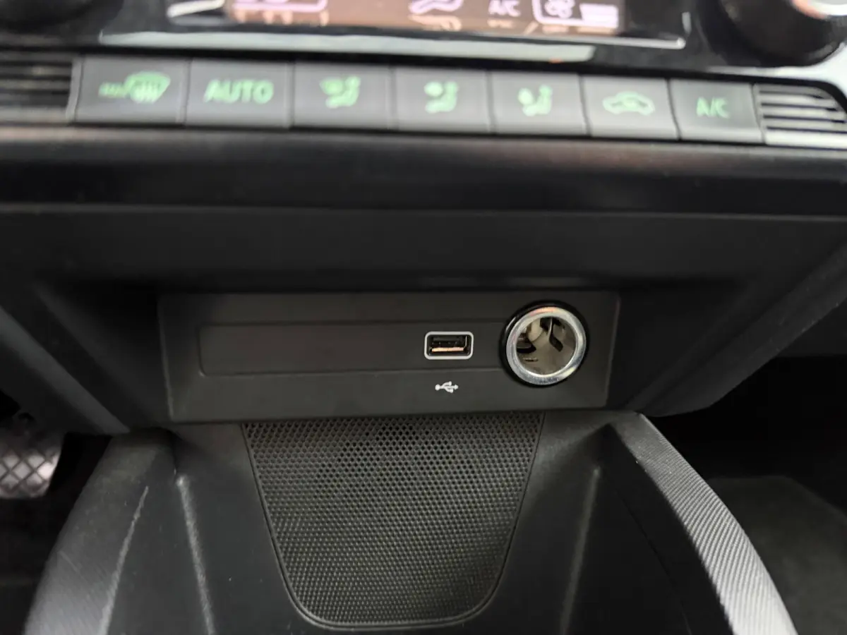 1.0 TSI Style PANORAMADAK.XEON-LED.ADAPTIEF.CLIMA!