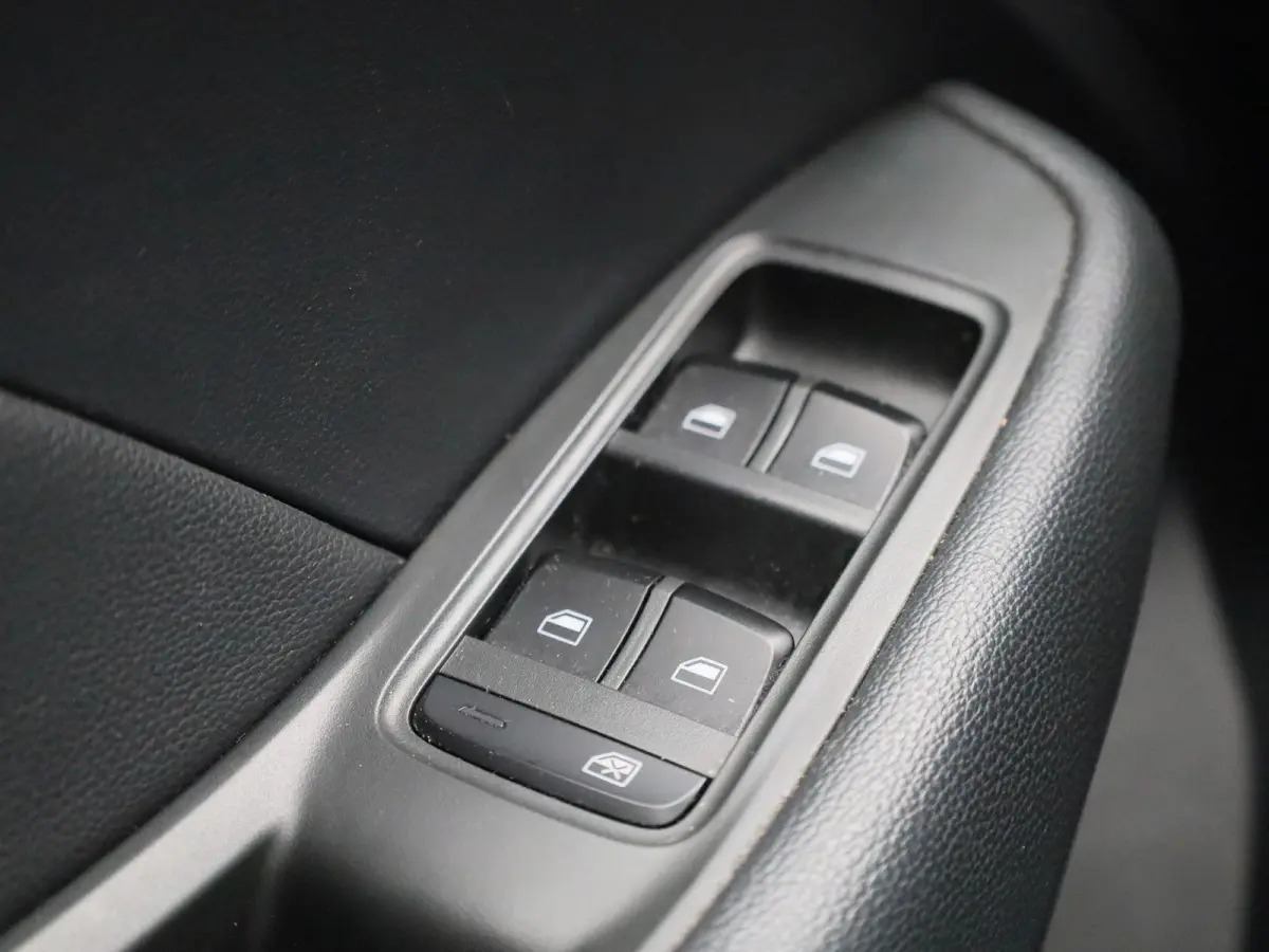 MG Luxury 45 kWh | PANO | ACC | Achteruitrijcamera | Stoelverwarming | Apple Carplay/Android Auto |
