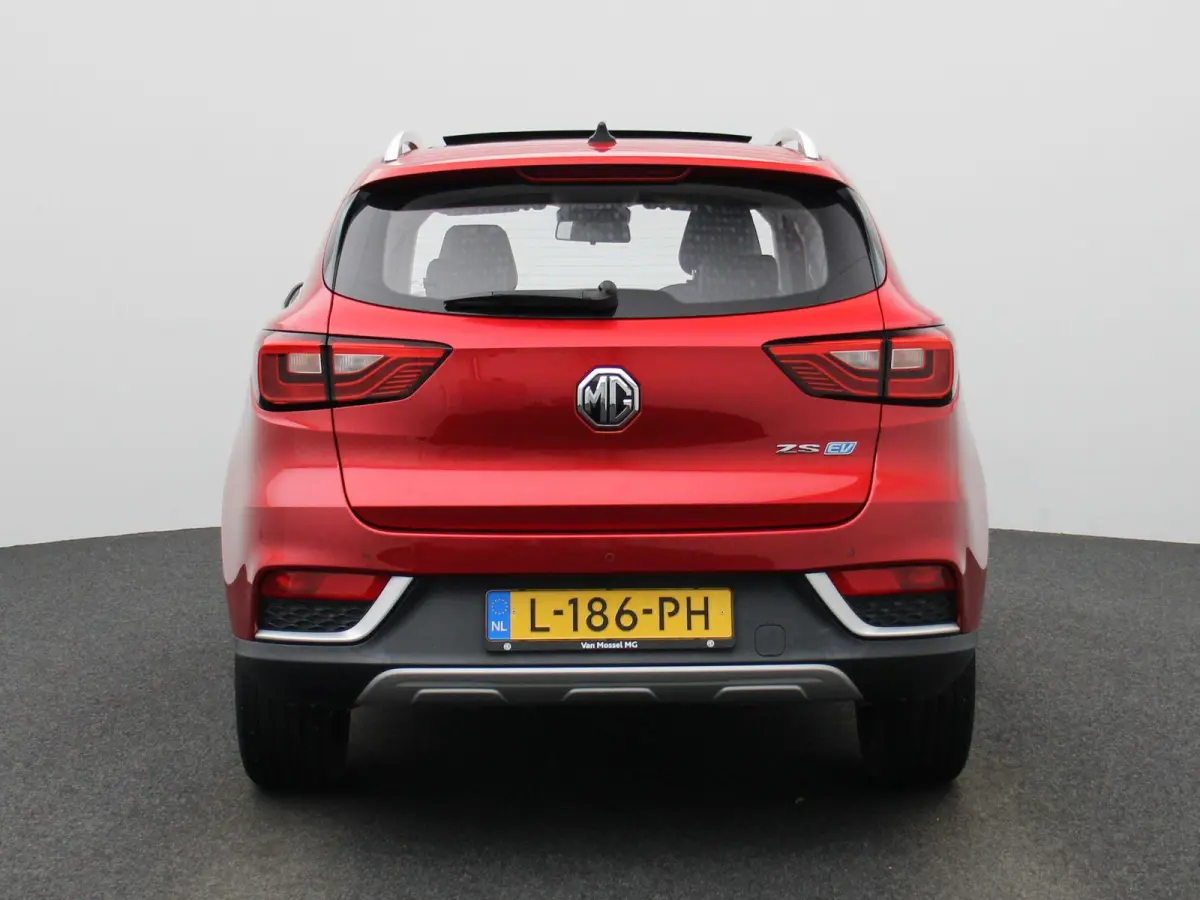 MG Luxury 45 kWh | PANO | ACC | Achteruitrijcamera | Stoelverwarming | Apple Carplay/Android Auto |