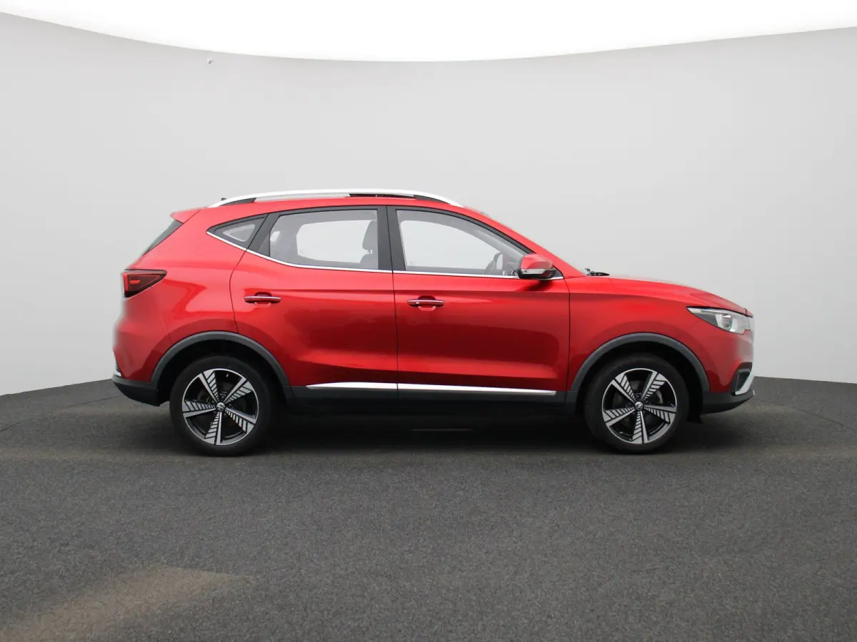 MG Luxury 45 kWh | PANO | ACC | Achteruitrijcamera | Stoelverwarming | Apple Carplay/Android Auto |