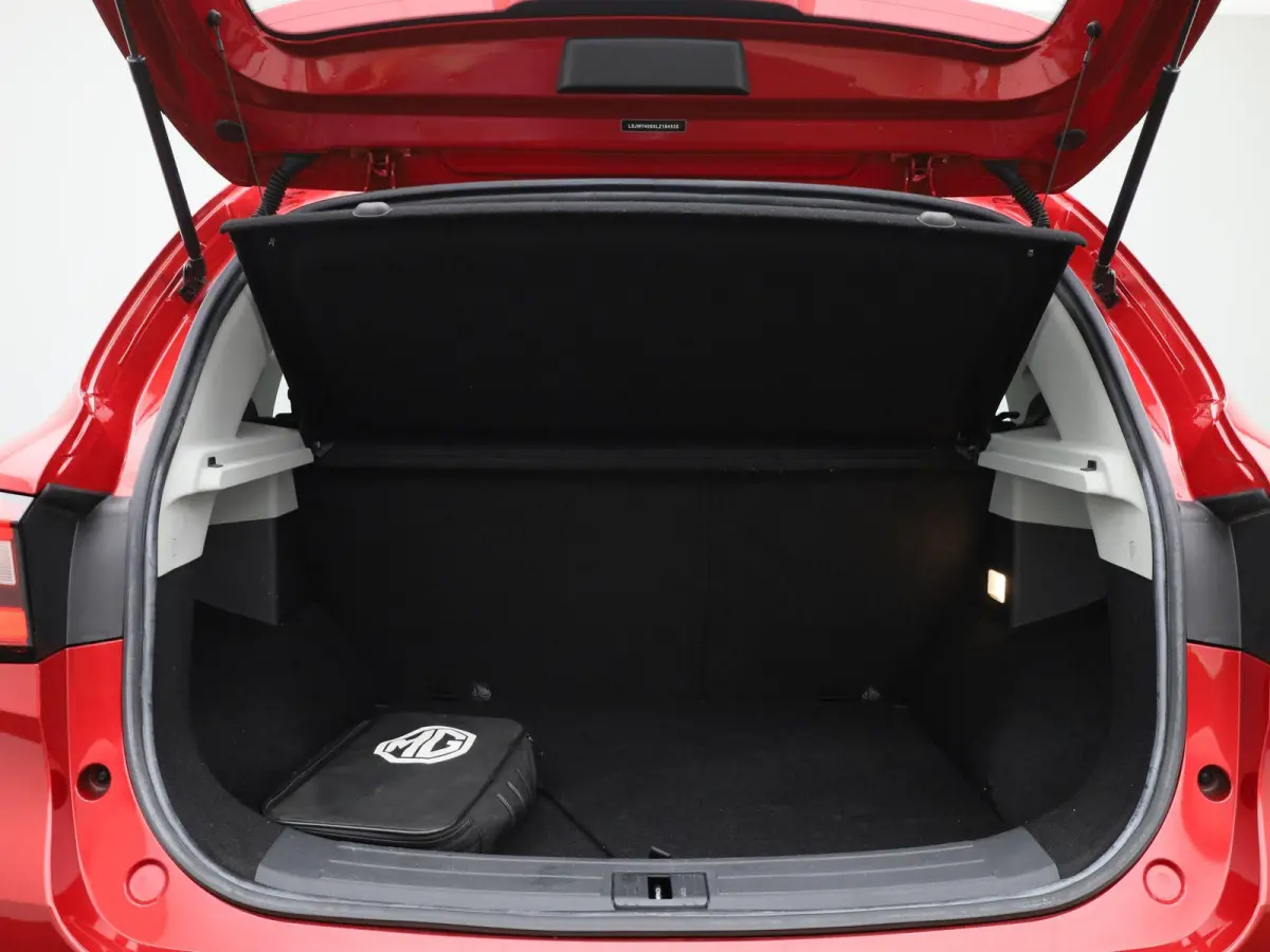 MG Luxury 45 kWh | PANO | ACC | Achteruitrijcamera | Stoelverwarming | Apple Carplay/Android Auto |