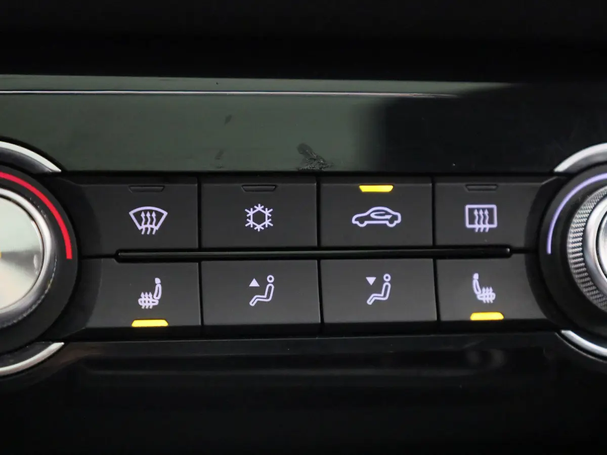 MG Luxury 45 kWh | PANO | ACC | Achteruitrijcamera | Stoelverwarming | Apple Carplay/Android Auto |