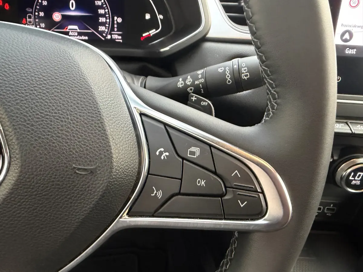1.3 TCe 140 Zen AUTOMAAT.CRUISE.NAVI.DEALER-ONDN!
