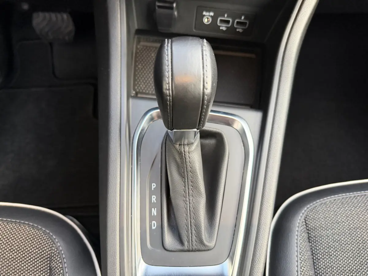 1.3 TCe 140 Zen AUTOMAAT.CRUISE.NAVI.DEALER-ONDN!