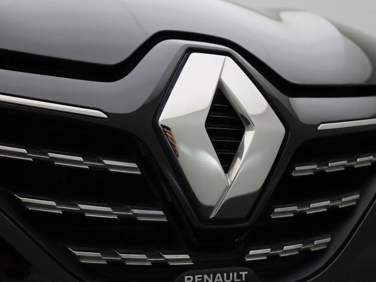 1.6 E-Tech Intens | Automaat | Achteruitrijcamera | Cruise Control | Keyless | Apple Carplay/Android Auto | Virtual Cockpit |
