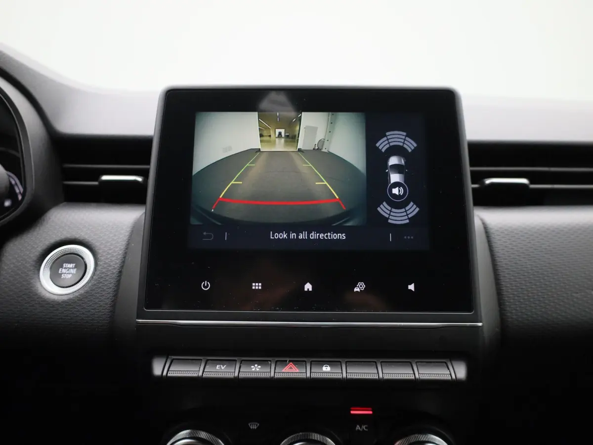 1.6 E-Tech Intens | Automaat | Achteruitrijcamera | Cruise Control | Keyless | Apple Carplay/Android Auto | Virtual Cockpit |