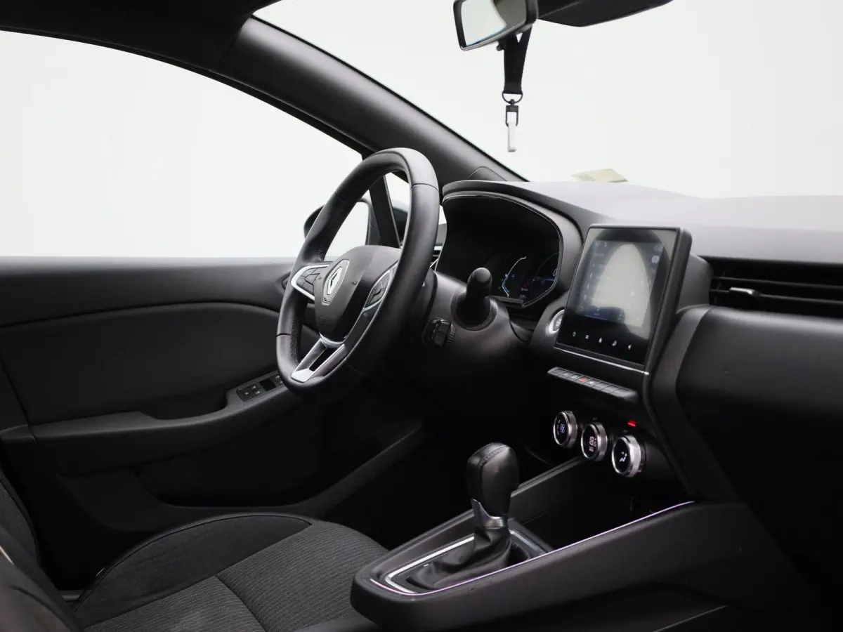 1.6 E-Tech Intens | Automaat | Achteruitrijcamera | Cruise Control | Keyless | Apple Carplay/Android Auto | Virtual Cockpit |