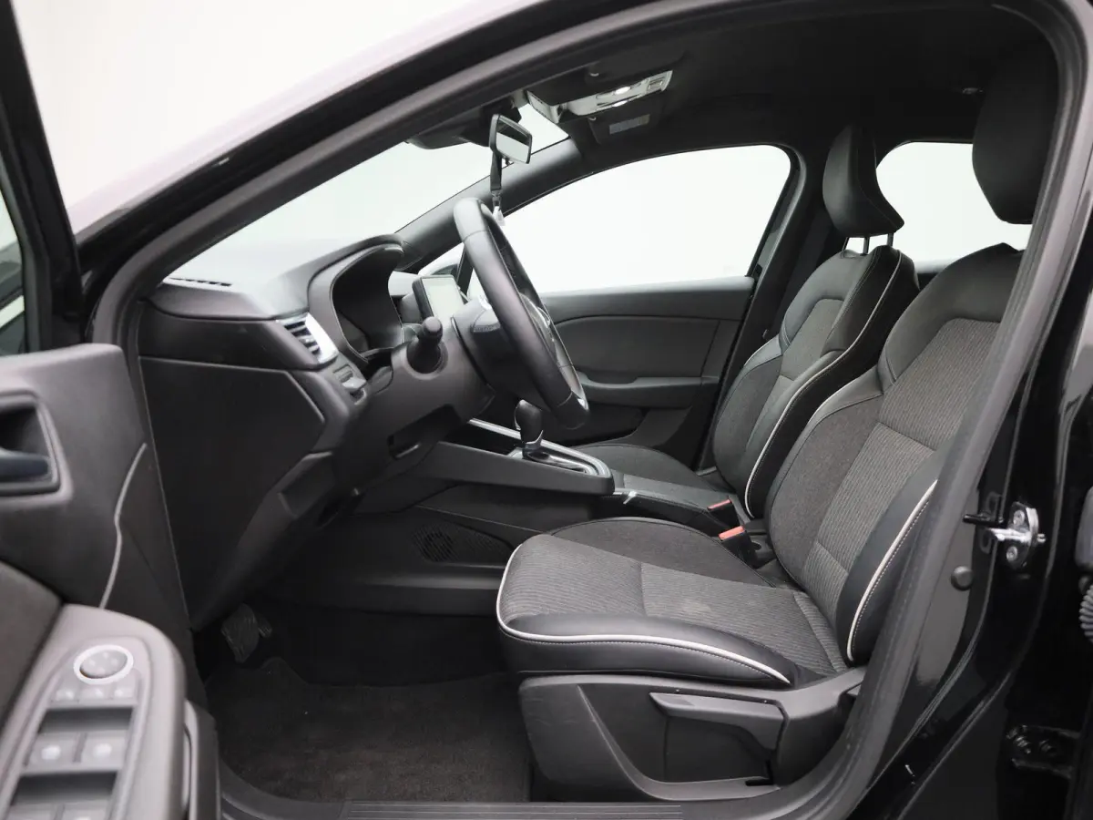 1.6 E-Tech Intens | Automaat | Achteruitrijcamera | Cruise Control | Keyless | Apple Carplay/Android Auto | Virtual Cockpit |
