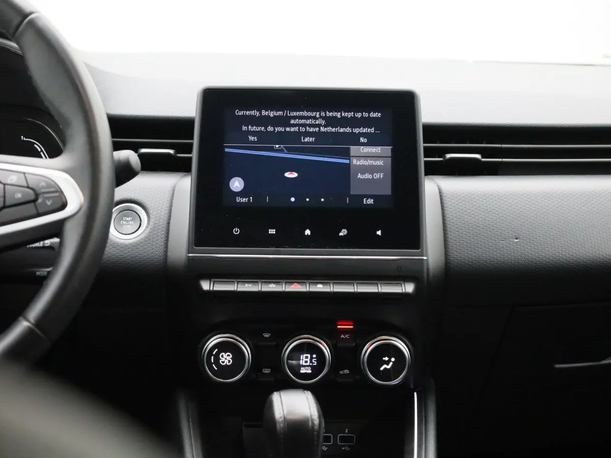 1.6 E-Tech Intens | Automaat | Achteruitrijcamera | Cruise Control | Keyless | Apple Carplay/Android Auto | Virtual Cockpit |