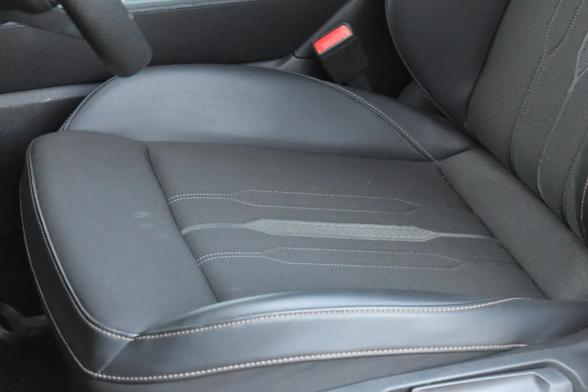 2.0 TSI 300PK Lane ACC Stuurvw BBD Camera