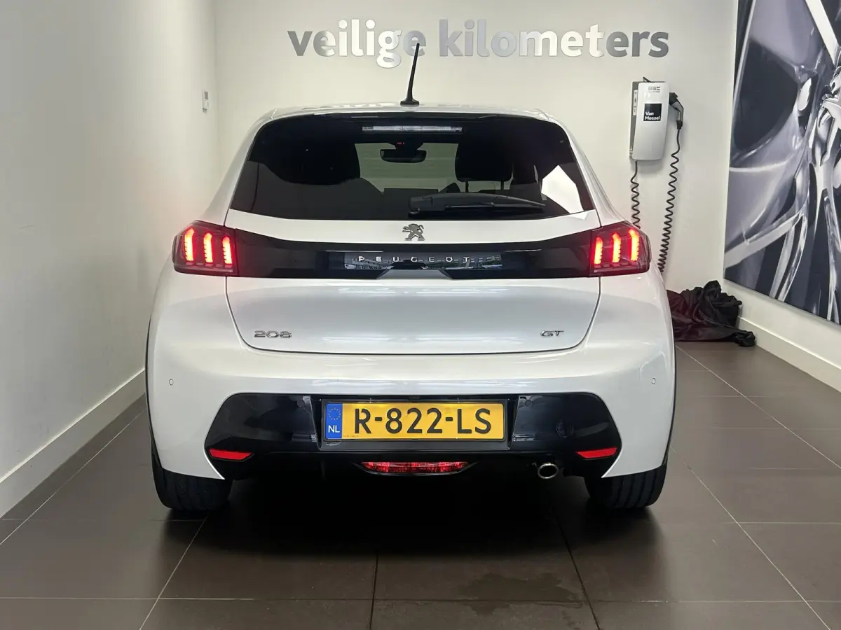 1.2 PureTech GT Pack | Camera | Adaptieve Cruise Control | Navigatie | Apple Carplay/Android Auto