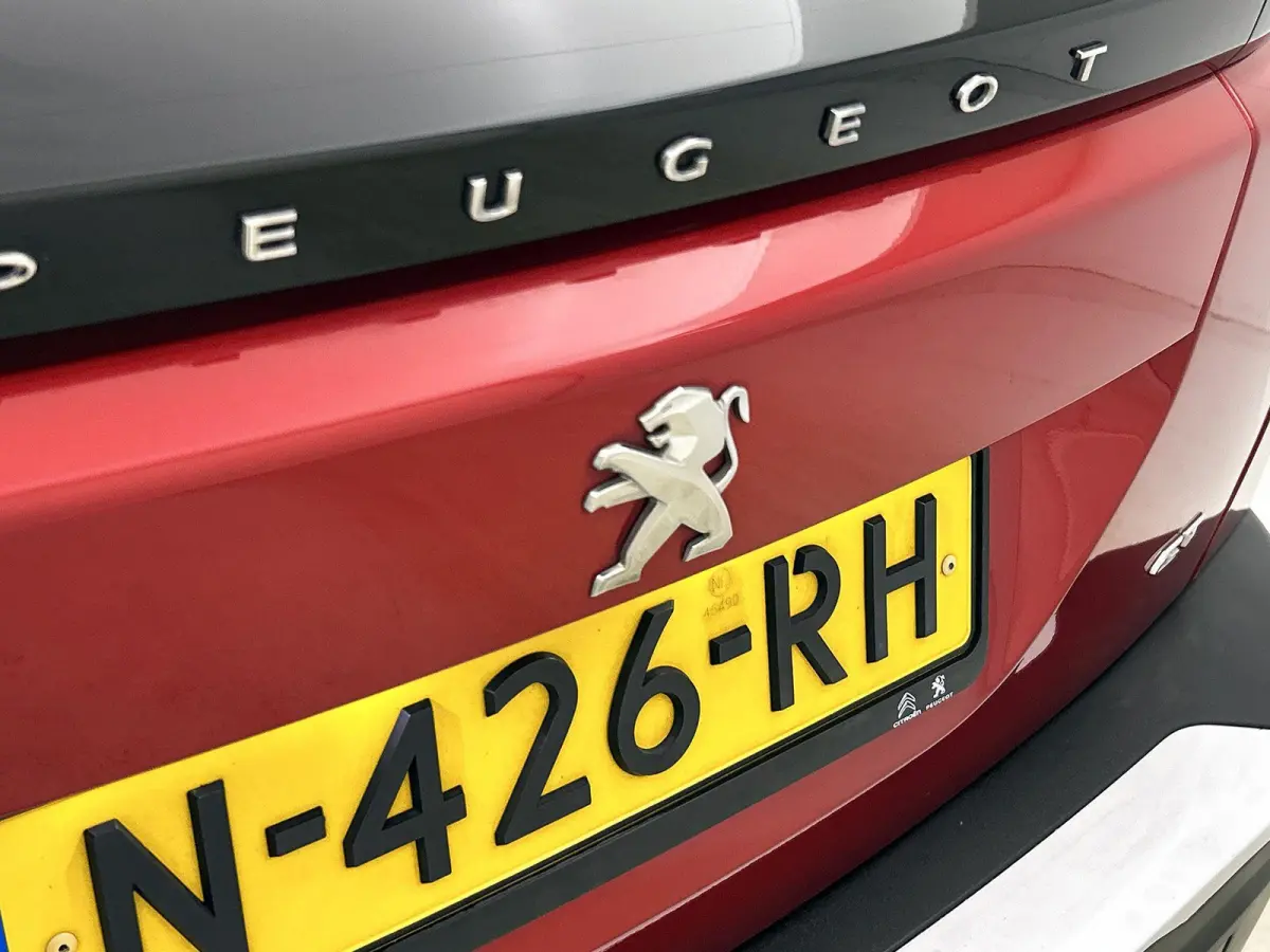 EV 136pk GT Pack 50 kWh Automaat | Schuif-/kanteldak | Trekhaak | Navigatie | Adaptieve Cruise Control | Camera | Stoelverwarming | Dodehoekdetectie | LED | 18"LMV |