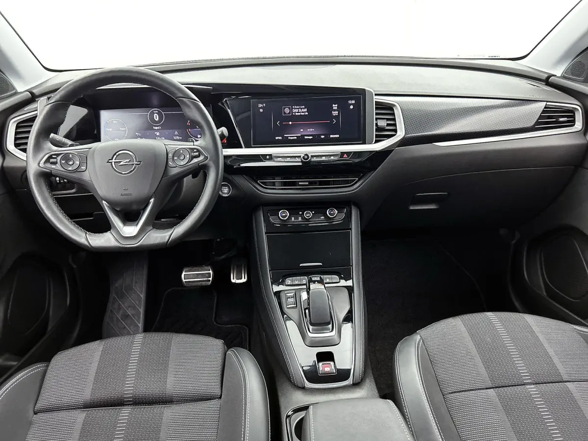 1.6 225pk Plug-In Hybrid GS Automaat | Accu 98% | Camera |  Elektrische Klep | Dodehoekdetectie | Adaptieve Cruise Control | Stoel-/Stuurverwarming | 18"LMV | LED | Apple Carplay/Android Aut
