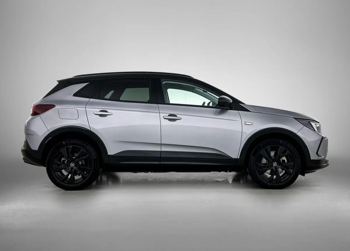 1.6 225pk Plug-In Hybrid GS Automaat | Accu 98% | Camera |  Elektrische Klep | Dodehoekdetectie | Adaptieve Cruise Control | Stoel-/Stuurverwarming | 18"LMV | LED | Apple Carplay/Android Aut