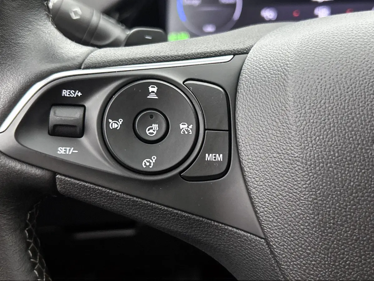 1.6 225pk Plug-In Hybrid GS Automaat | Accu 98% | Camera |  Elektrische Klep | Dodehoekdetectie | Adaptieve Cruise Control | Stoel-/Stuurverwarming | 18"LMV | LED | Apple Carplay/Android Aut