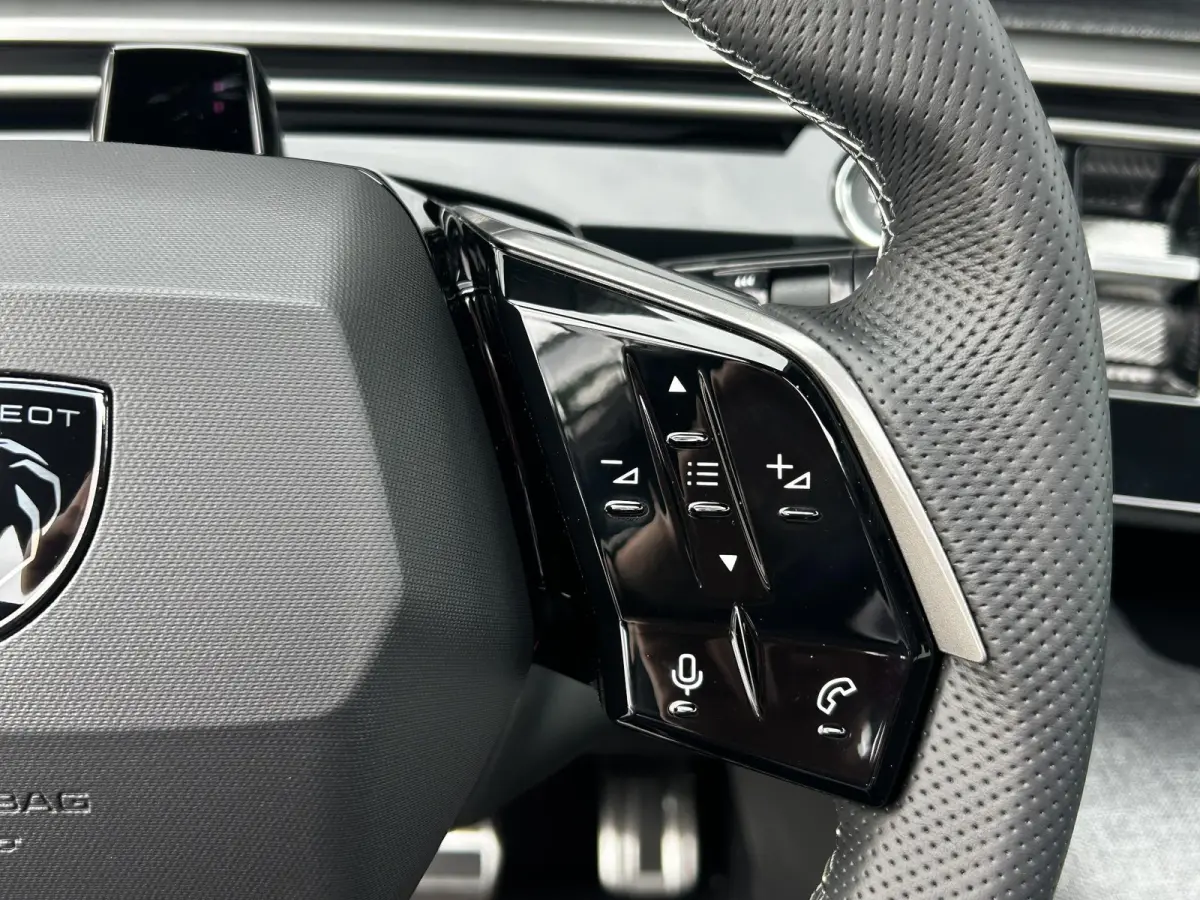 1.2 Hybrid 145 GT | Panoramisch schuifdak | 360 Camera | Adaptieve Cruise Control | Navigatie | Apple Carplay/Android Auto