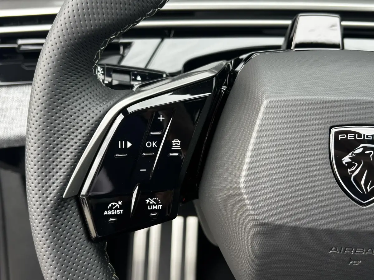 1.2 Hybrid 145 GT | Panoramisch schuifdak | 360 Camera | Adaptieve Cruise Control | Navigatie | Apple Carplay/Android Auto