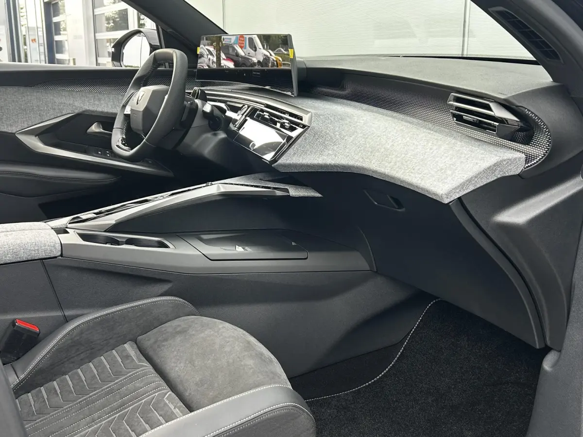 1.2 Hybrid 145 GT | Panoramisch schuifdak | 360 Camera | Adaptieve Cruise Control | Navigatie | Apple Carplay/Android Auto