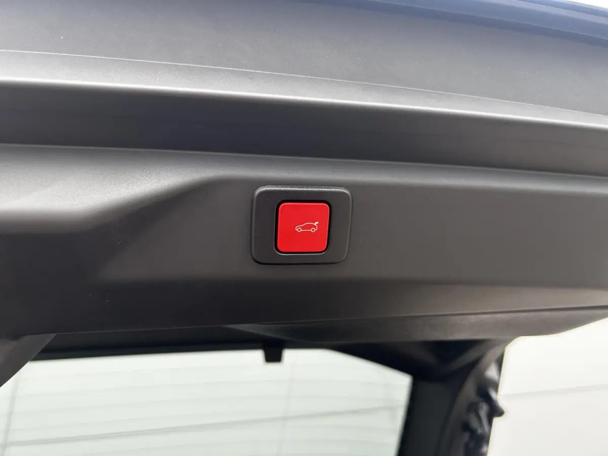 1.2 Hybrid 145 GT | Panoramisch schuifdak | 360 Camera | Adaptieve Cruise Control | Navigatie | Apple Carplay/Android Auto