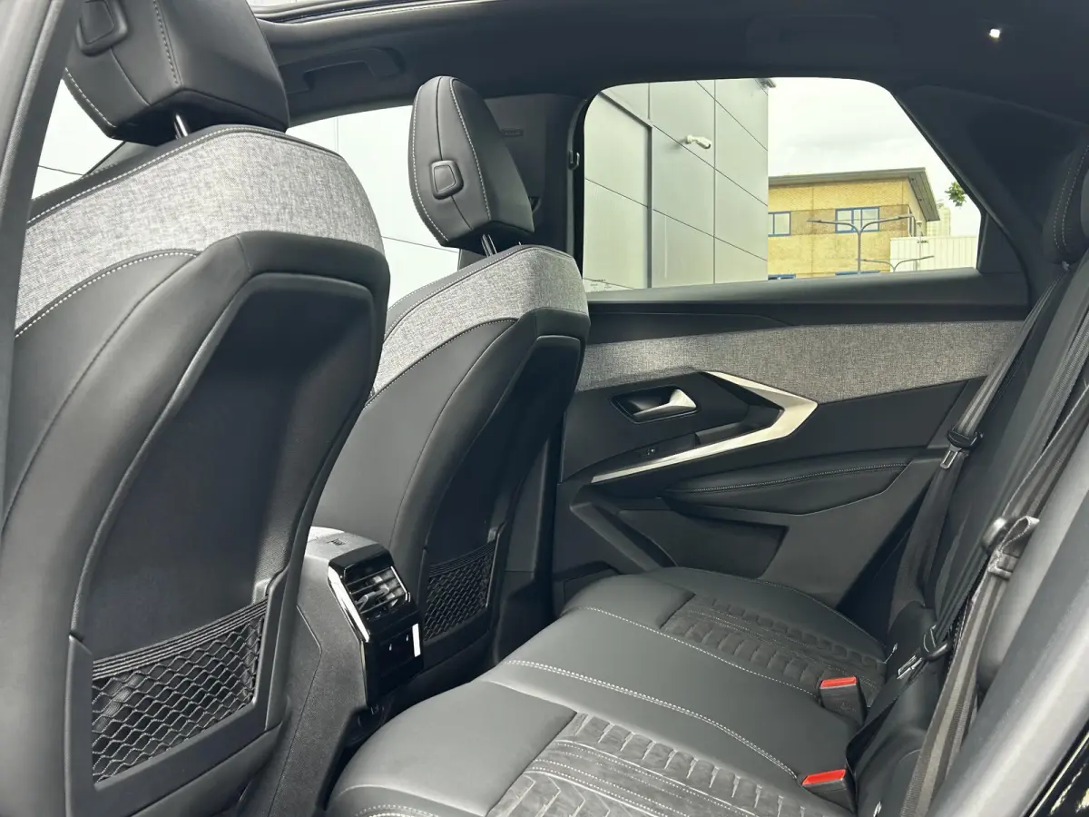 1.2 Hybrid 145 GT | Panoramisch schuifdak | 360 Camera | Adaptieve Cruise Control | Navigatie | Apple Carplay/Android Auto