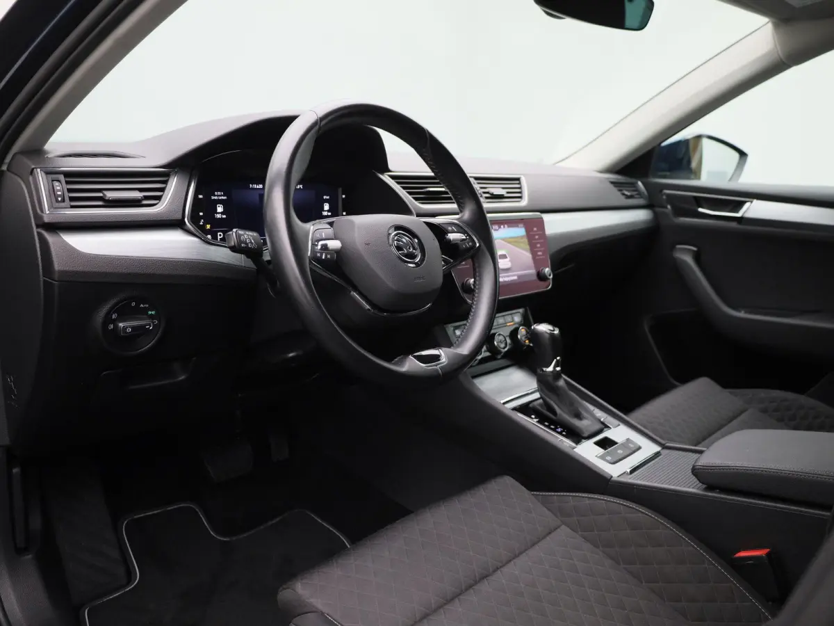 2.0 TDI Business Edition | ACC | Trekhaak | Achteruitrijcamera | Stoelverwarming | Elektr. Stoelbediening | Appel Carplay/Android Auto | Virtual Cockpit |