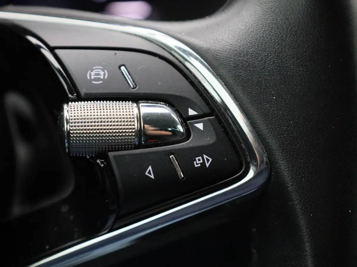2.0 TDI Business Edition | ACC | Trekhaak | Achteruitrijcamera | Stoelverwarming | Elektr. Stoelbediening | Appel Carplay/Android Auto | Virtual Cockpit |