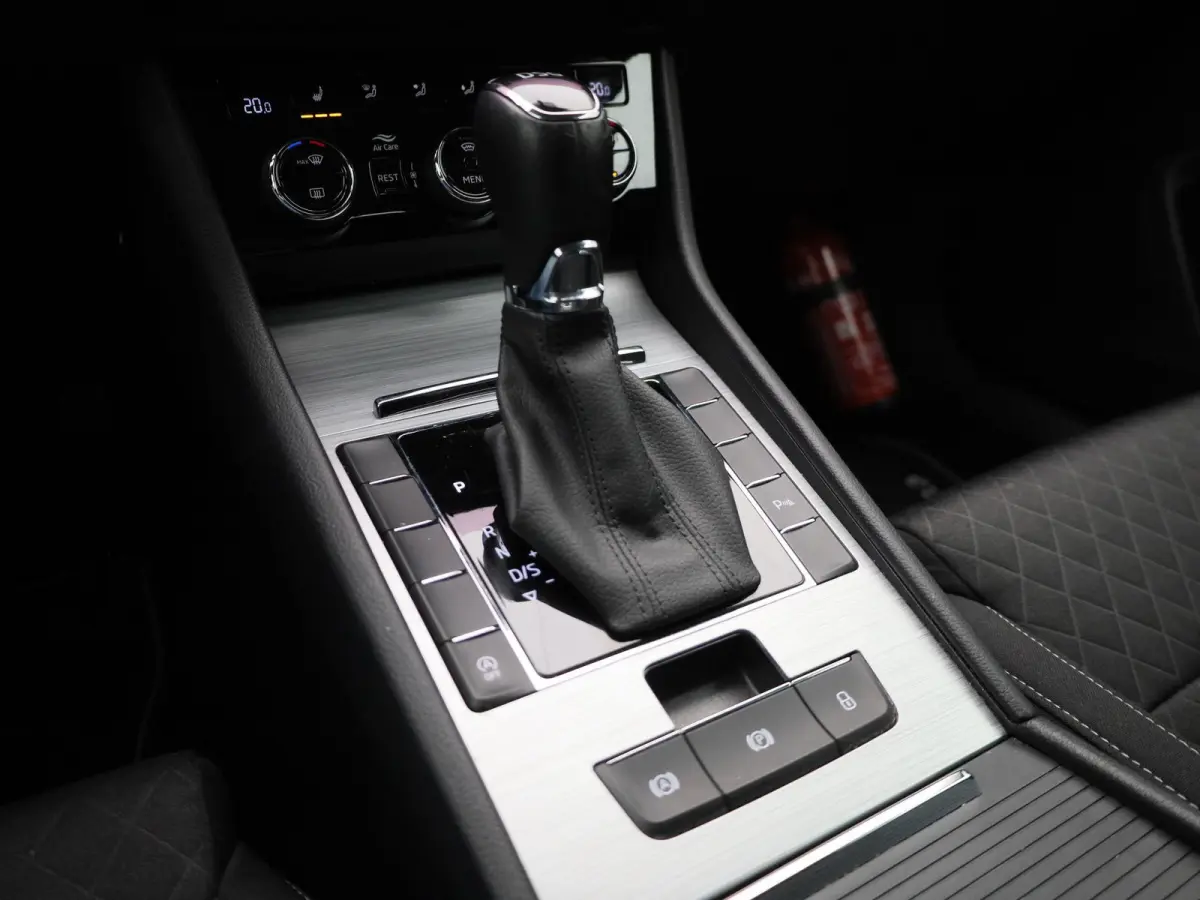 2.0 TDI Business Edition | ACC | Trekhaak | Achteruitrijcamera | Stoelverwarming | Elektr. Stoelbediening | Appel Carplay/Android Auto | Virtual Cockpit |