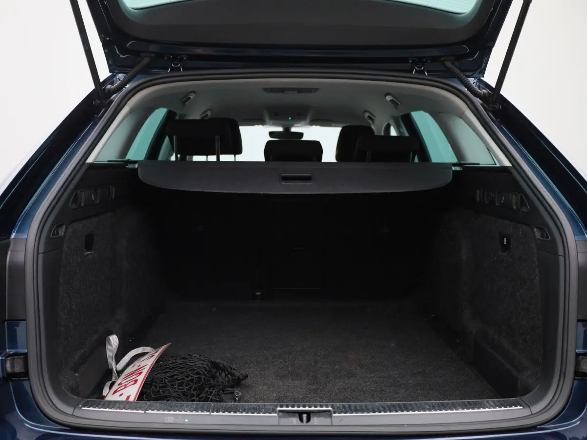 2.0 TDI Business Edition | ACC | Trekhaak | Achteruitrijcamera | Stoelverwarming | Elektr. Stoelbediening | Appel Carplay/Android Auto | Virtual Cockpit |