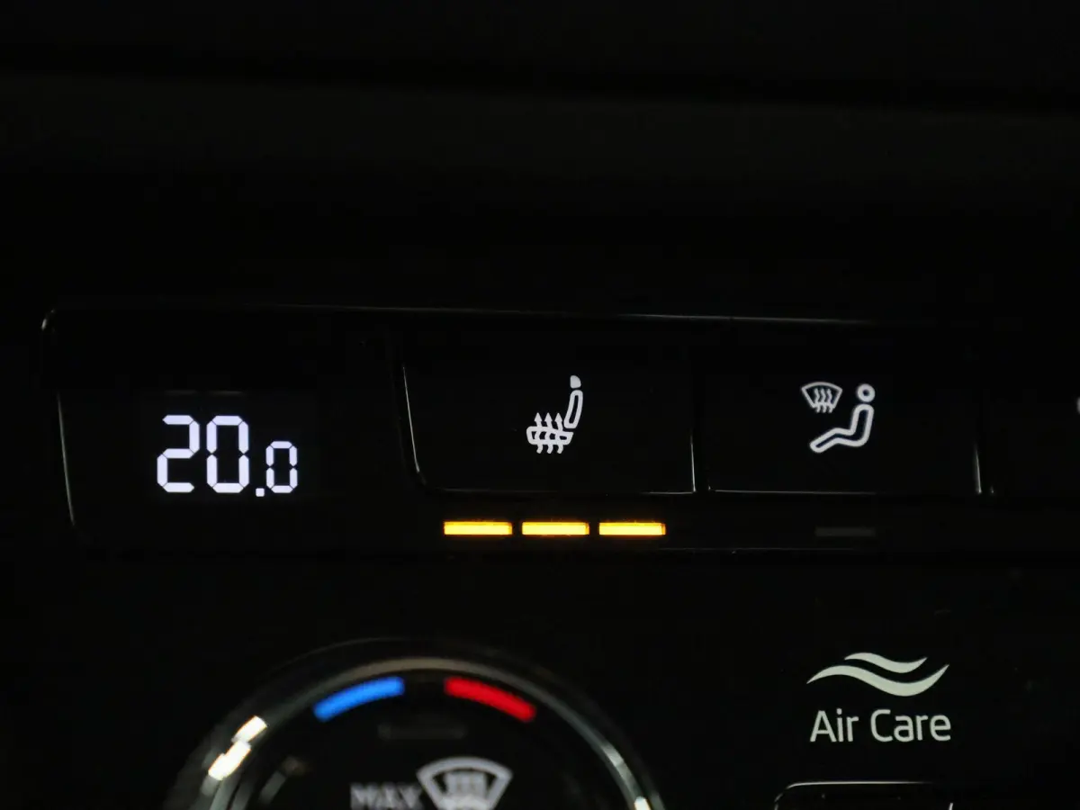2.0 TDI Business Edition | ACC | Trekhaak | Achteruitrijcamera | Stoelverwarming | Elektr. Stoelbediening | Appel Carplay/Android Auto | Virtual Cockpit |