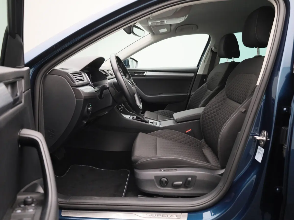 2.0 TDI Business Edition | ACC | Trekhaak | Achteruitrijcamera | Stoelverwarming | Elektr. Stoelbediening | Appel Carplay/Android Auto | Virtual Cockpit |
