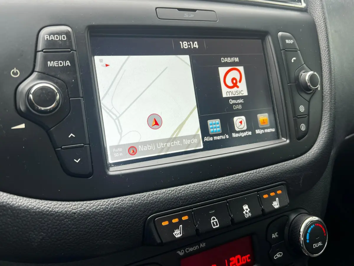 cee'd 1.0 T-GDi GT-Line Summer Edition | PANO | Stoel + Stuurverwarming | Achteruitrijcamera | Apple Carplay/Android Auto | Climate Control |